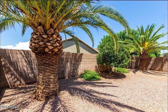 15842 W CARMEN Drive, Surprise, AZ 85374