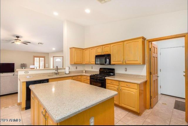 15842 W CARMEN Drive, Surprise, AZ 85374