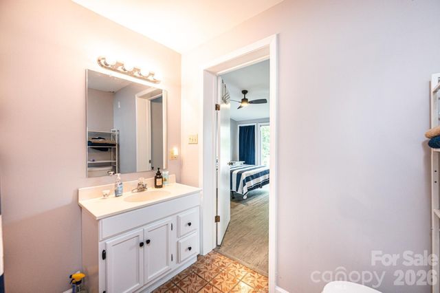 4566 Windward Lane, Catawba, NC 28609