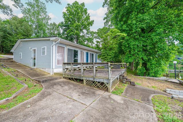 4566 Windward Lane, Catawba, NC 28609