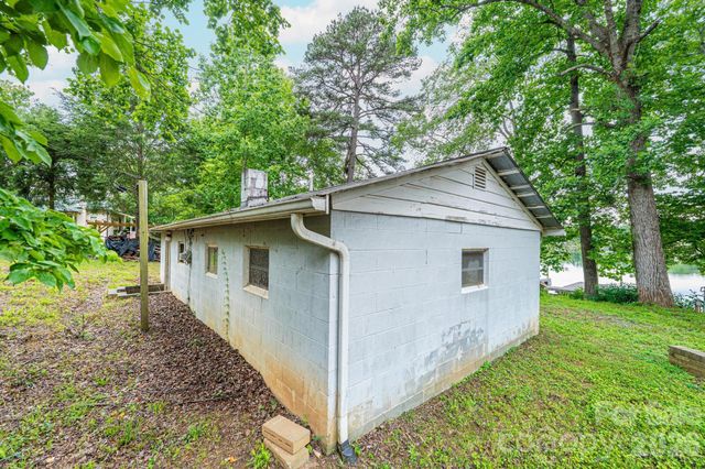 4566 Windward Lane, Catawba, NC 28609