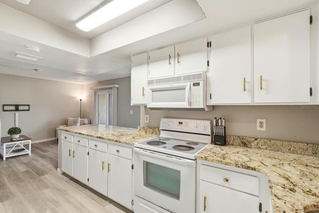 415 BANANA CAY DRIVE J, South Daytona, FL 32119