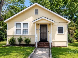 2018 Bolling Street, Savannah, GA 31404
