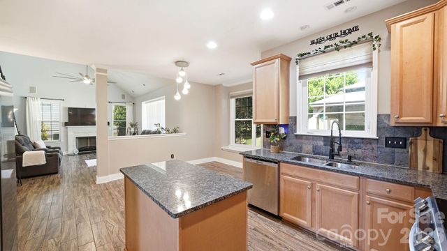 2480 N Legacy Park Boulevard, Fort Mill, SC 29707