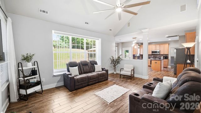 2480 N Legacy Park Boulevard, Fort Mill, SC 29707