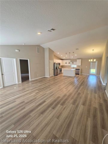 5523 Castania Drive, Sebring, FL 33872