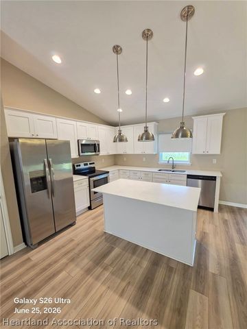 5523 Castania Drive, Sebring, FL 33872