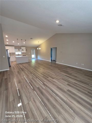 5523 Castania Drive, Sebring, FL 33872