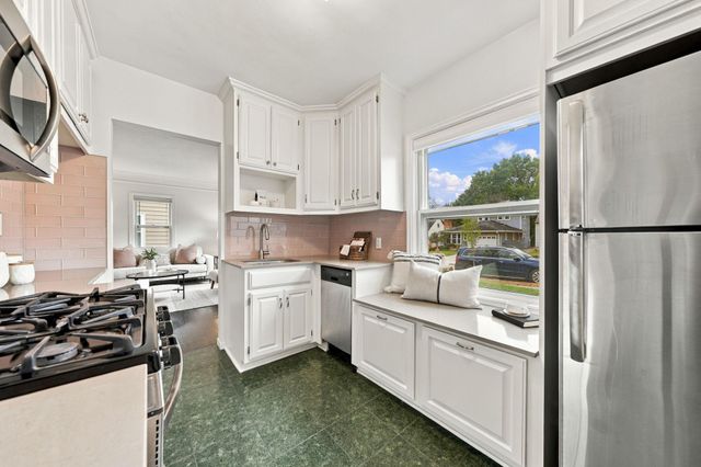 5549 Emerson Avenue S, Minneapolis, MN 55419