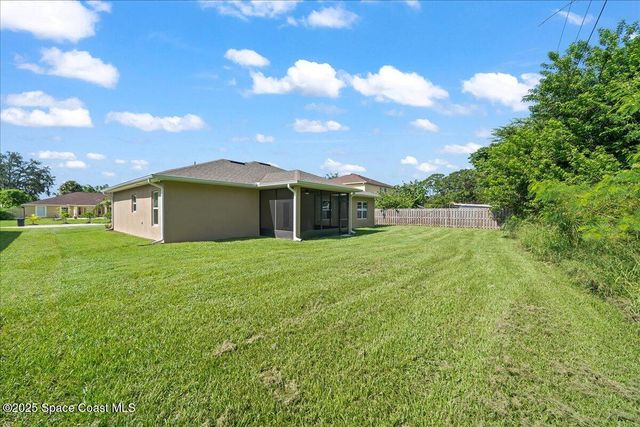 1015 Durango Street SE, Palm Bay, FL 32909