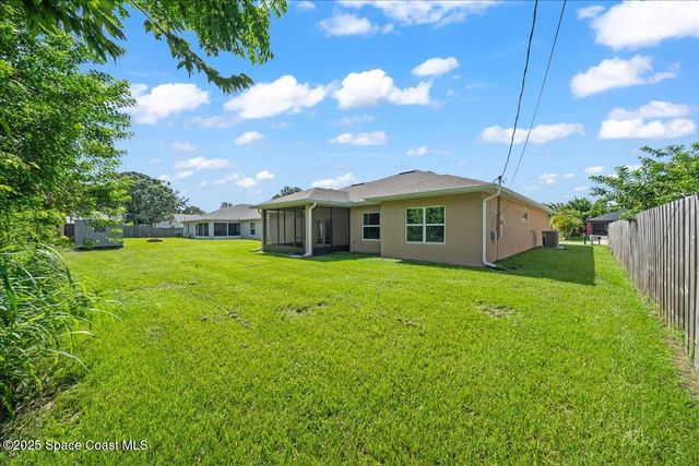 1015 Durango Street SE, Palm Bay, FL 32909