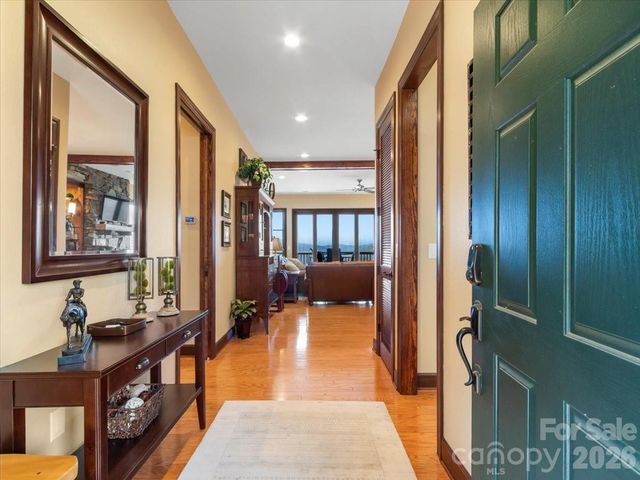 600 Andrew Banks Road D4, Burnsville, NC 28714