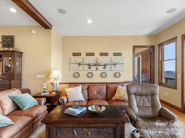 600 Andrew Banks Road D4, Burnsville, NC 28714