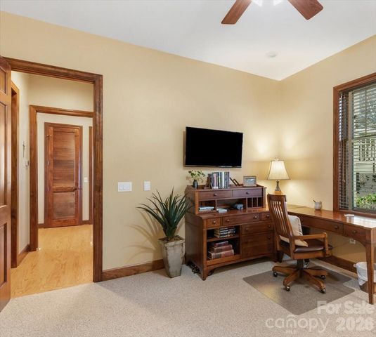 600 Andrew Banks Road D4, Burnsville, NC 28714