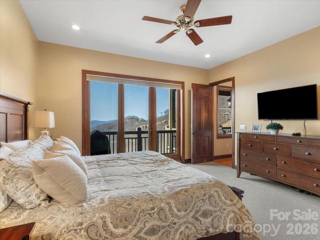 600 Andrew Banks Road D4, Burnsville, NC 28714