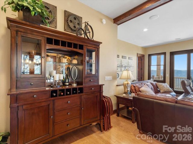 600 Andrew Banks Road D4, Burnsville, NC 28714