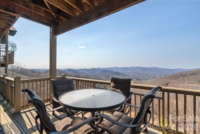 600 Andrew Banks Road D4, Burnsville, NC 28714