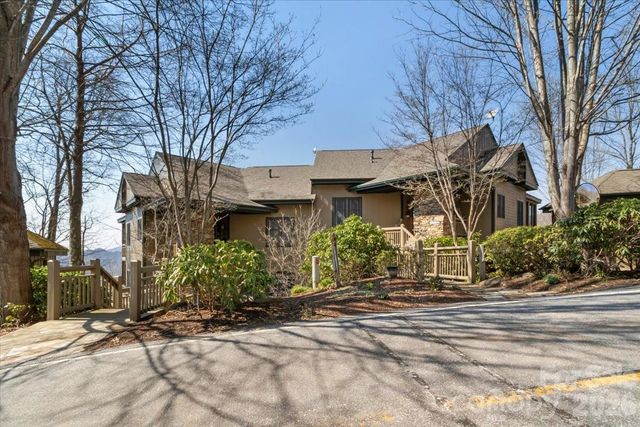 600 Andrew Banks Road D4, Burnsville, NC 28714