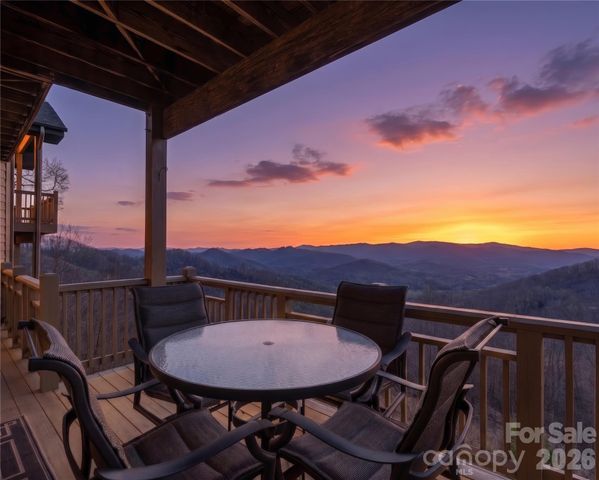 600 Andrew Banks Road D4, Burnsville, NC 28714