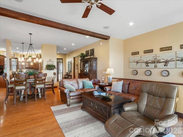 600 Andrew Banks Road D4, Burnsville, NC 28714