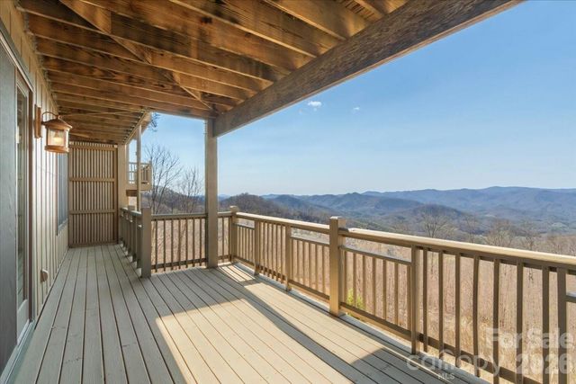600 Andrew Banks Road D4, Burnsville, NC 28714