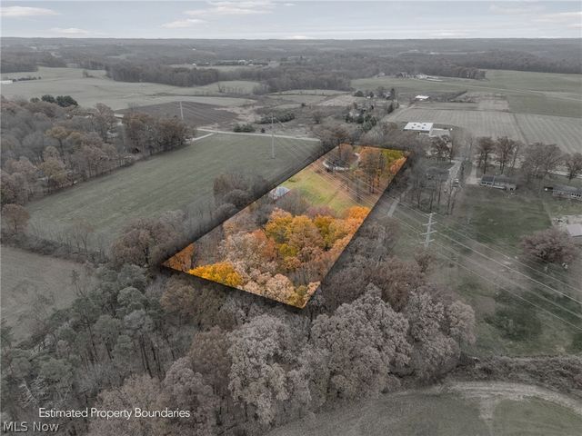 2081 Waynesburg Road NW, Carrollton, OH 44615