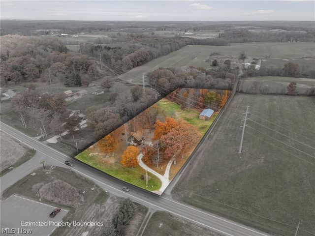 2081 Waynesburg Road NW, Carrollton, OH 44615