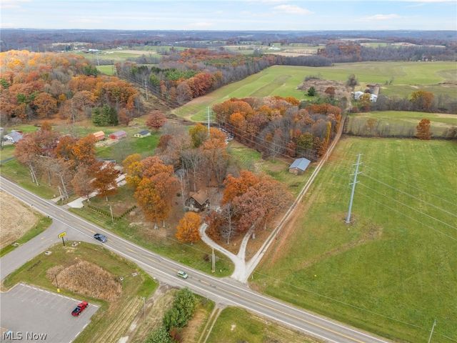 2081 Waynesburg Road NW, Carrollton, OH 44615