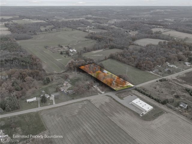 2081 Waynesburg Road NW, Carrollton, OH 44615