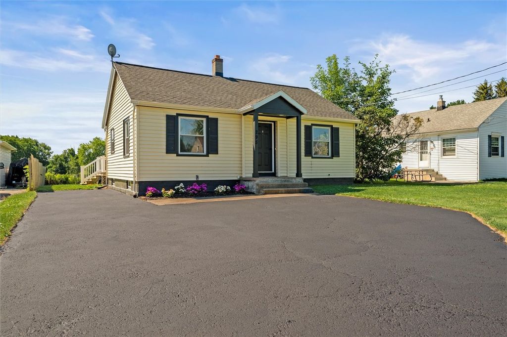 295 Lowden Point Rd, Greece, NY 14612