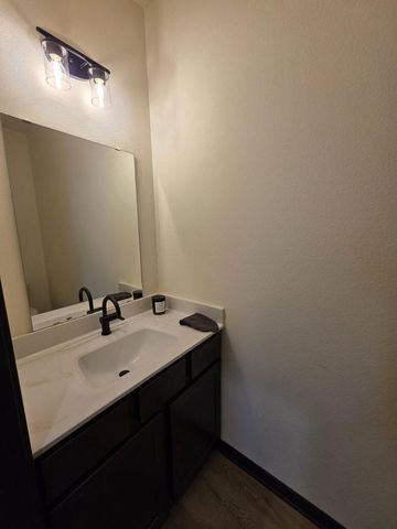 N945 Winds WAY, Oconomowoc, WI 53066