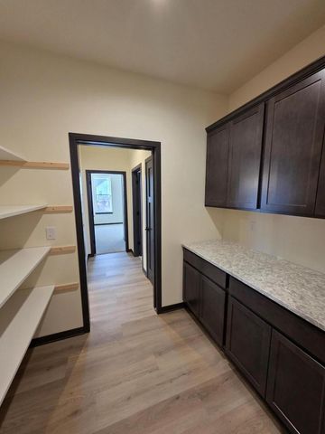 N945 Winds WAY, Oconomowoc, WI 53066