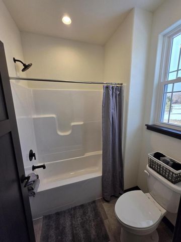 N945 Winds WAY, Oconomowoc, WI 53066