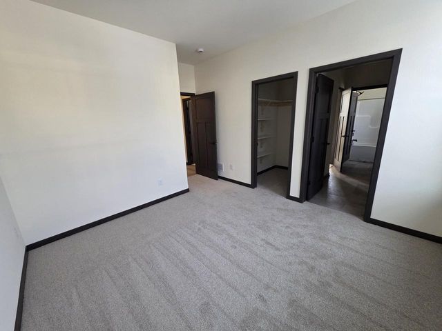 N945 Winds WAY, Oconomowoc, WI 53066