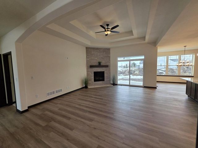 N945 Winds WAY, Oconomowoc, WI 53066