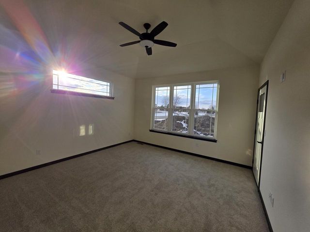 N945 Winds WAY, Oconomowoc, WI 53066