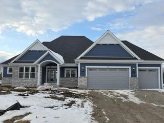 N945 Winds WAY, Oconomowoc, WI 53066