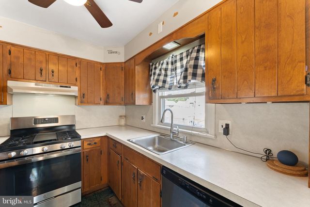 354 GREENWOOD AVE, Gloucester City, NJ 08030