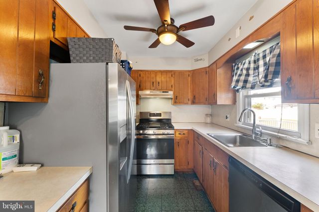 354 GREENWOOD AVE, Gloucester City, NJ 08030