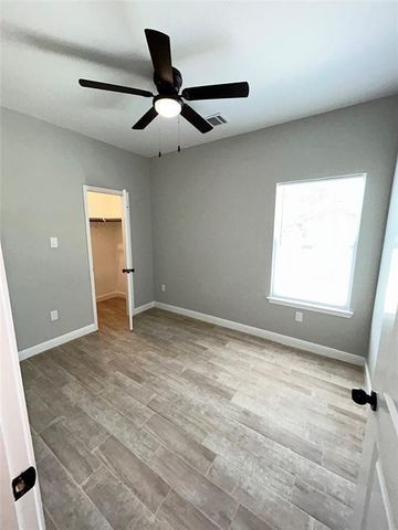 8006 Bowen Street, Houston, TX 77051