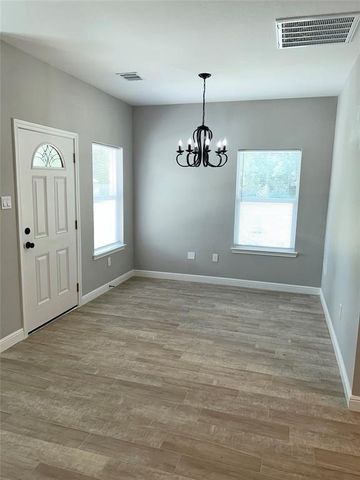 8006 Bowen Street, Houston, TX 77051
