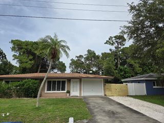 6015 CARLTON AVENUE, Sarasota, FL 34231