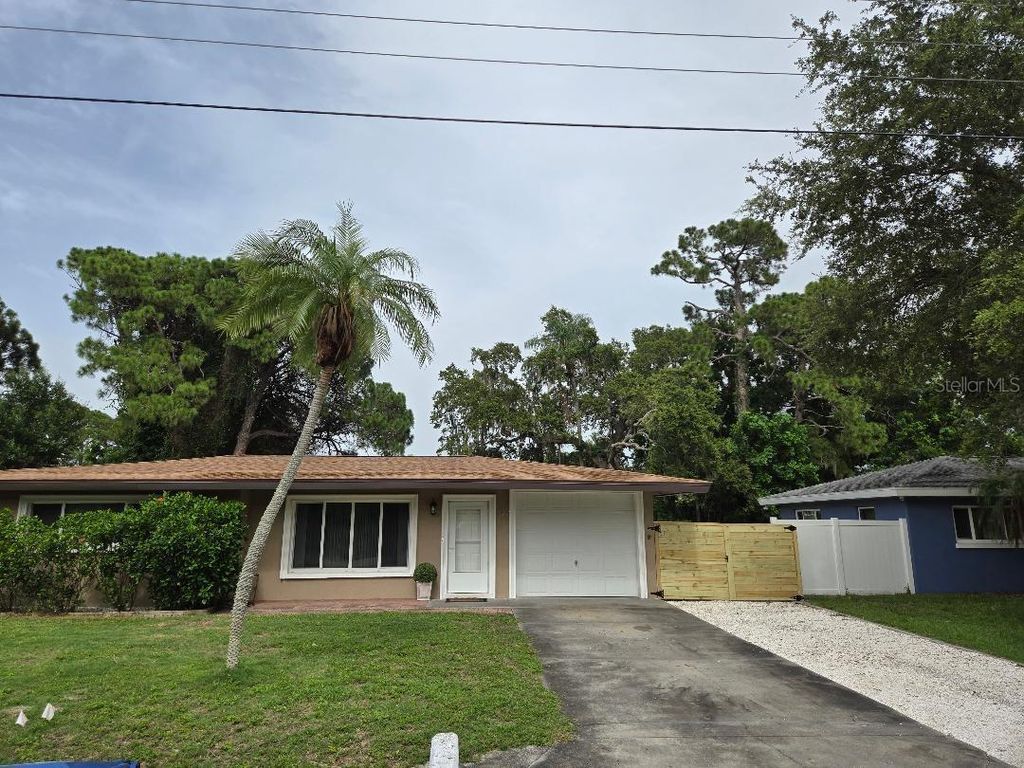 6015 CARLTON AVENUE, Sarasota, FL 34231