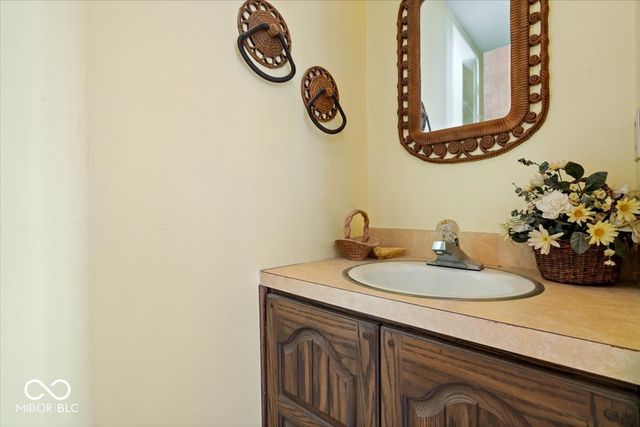 283 E 600 N, Alexandria, IN 46001