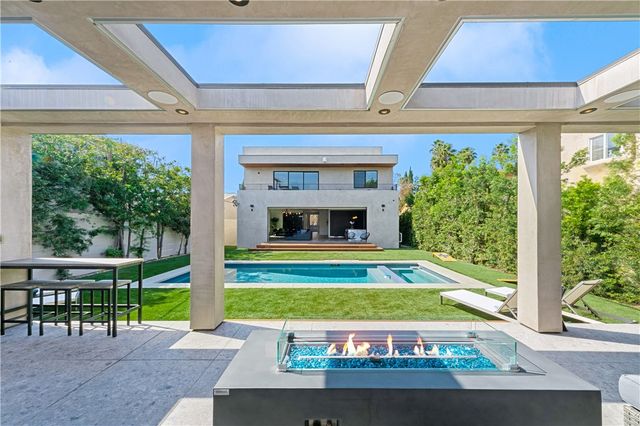 716 N Fuller, Los Angeles, CA 90046