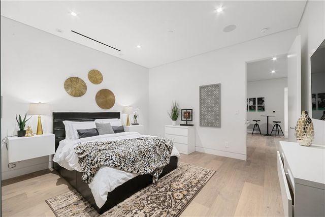 716 N Fuller, Los Angeles, CA 90046