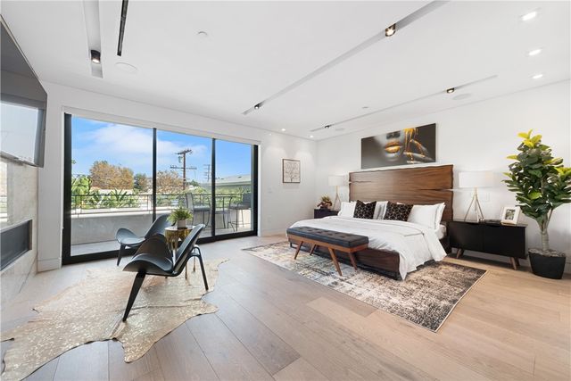 716 N Fuller, Los Angeles, CA 90046