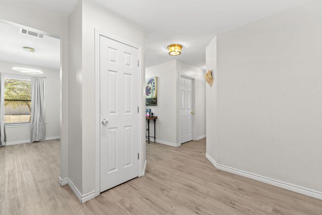 18200 Canopy LN, Manor, TX 78653