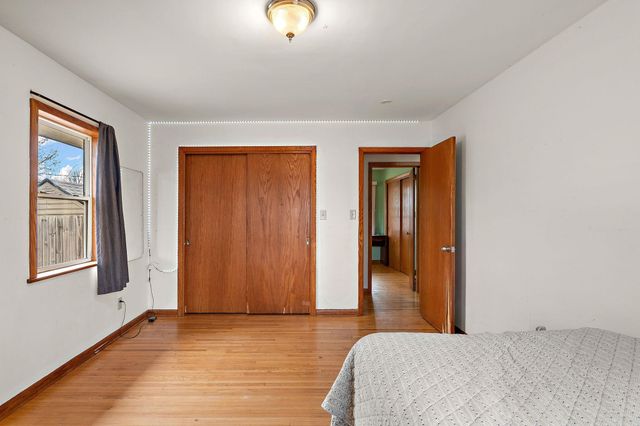 237 S Chestnut Street, Belle Plaine, MN 56011