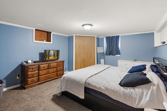 237 S Chestnut Street, Belle Plaine, MN 56011